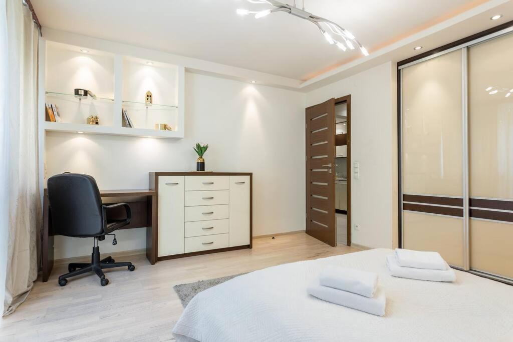 Urban Chic - One Bedroom -luxury - Grzybowska 5 Varšava