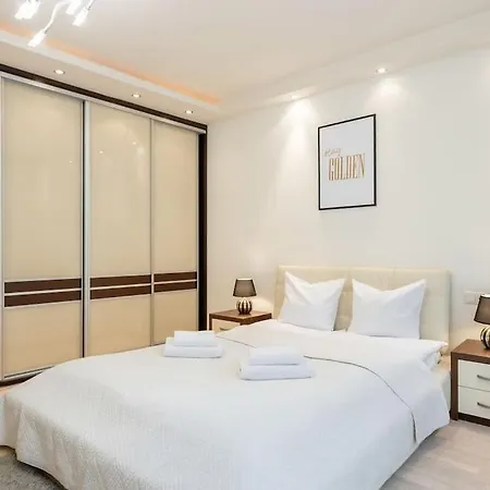 Urban Chic - One Bedroom Apartment -Luxury Warsaw Stays - Grzybowska 5 Exterior photo